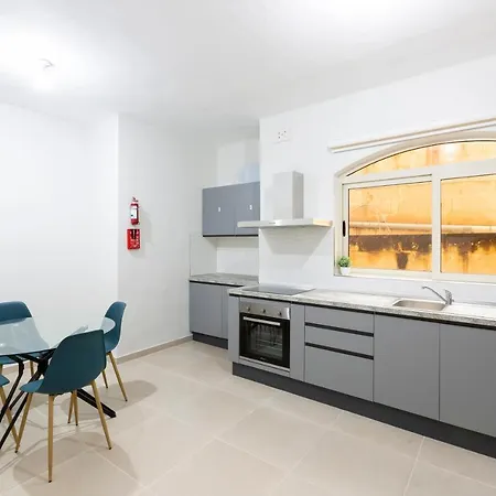 Xmajjar With Sea Side Views By Haven And Keys Malta * Sliema