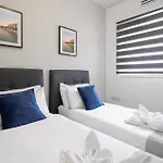 Xmajjar With Sea Side Views By Haven And Keys Malta Sliema