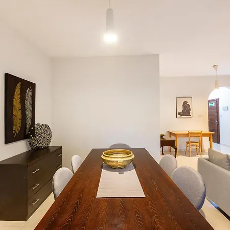 Xmajjar Suites With Sea Side Views By Haven And Keys Malta