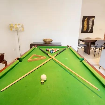 Xmajjar - Sea Side Views - Pool Table Apartment Sliema