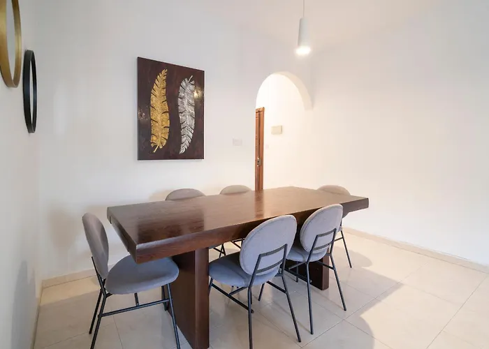 Xmajjar With Sea Side Views By Haven And Keys Malta Апартаменты Слима