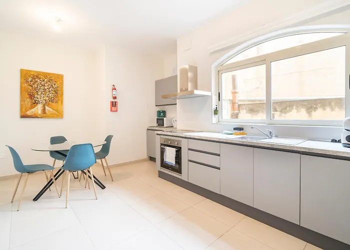 Xmajjar With Sea Side Views By Haven And Keys Malta